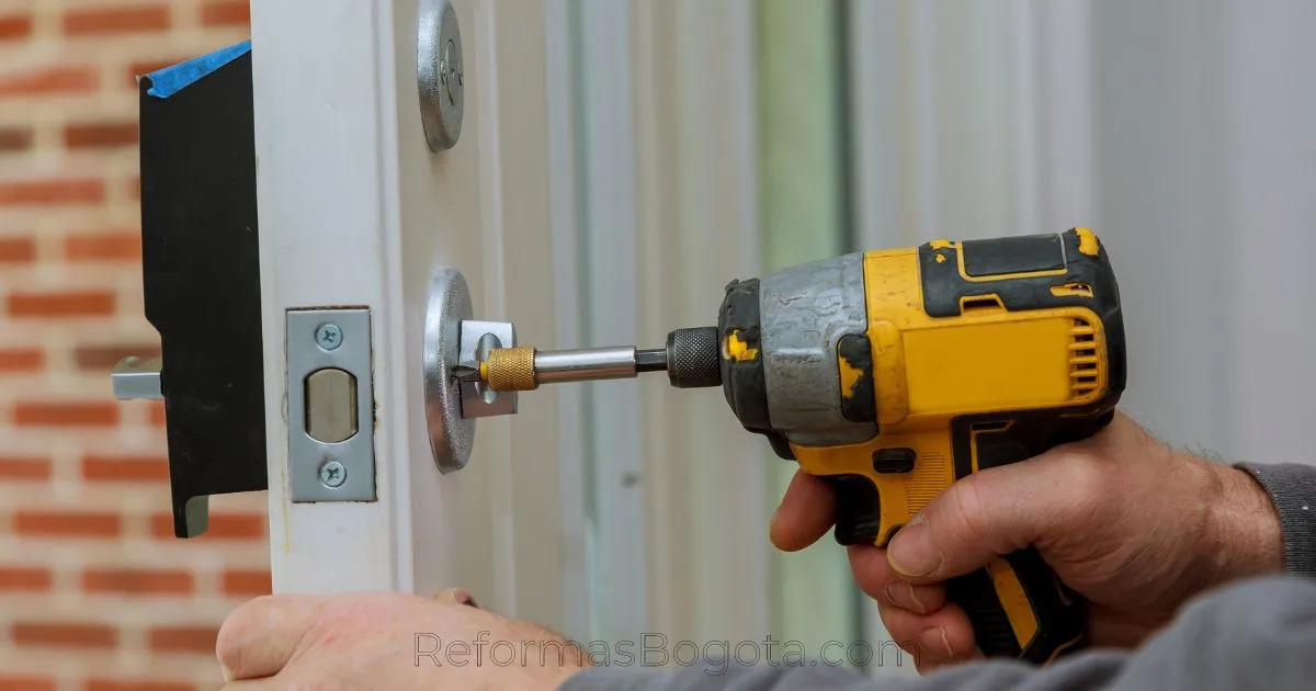 Instalación de Puertas de Seguridad