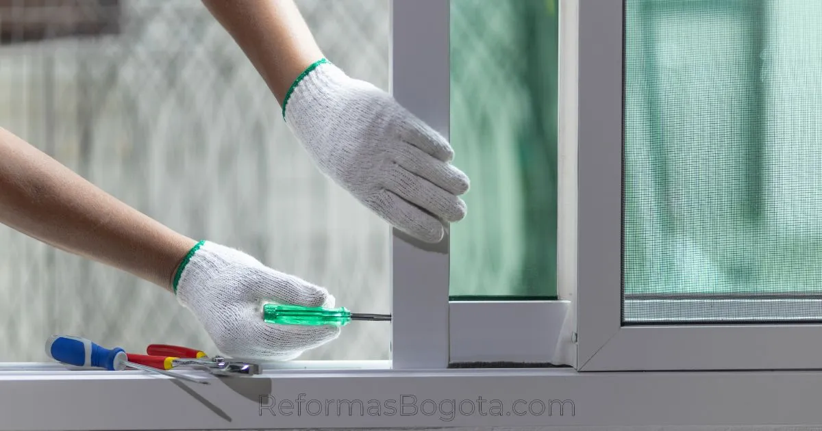 Instalación de Ventanas Corredizas en Vidrio Templado y Aluminio